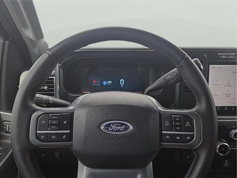 Used 2024 Ford F250 Lariat w/ Sport Appearance Package image 19