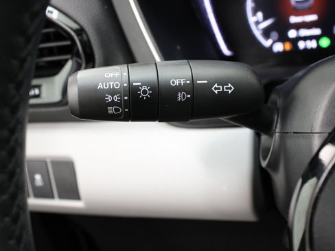 Used 2025 Honda Pilot Touring image 26