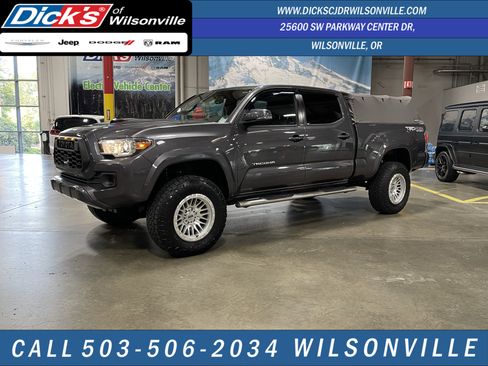 Used 2020 Toyota Tacoma 4x4 Double Cab image 1