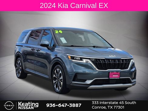 Used 2024 Kia Carnival EX image 1