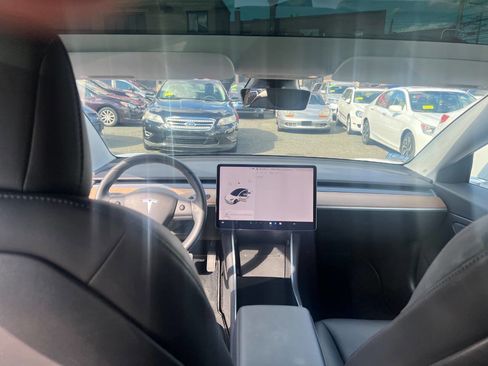 Used 2019 Tesla Model 3 Long Range image 24
