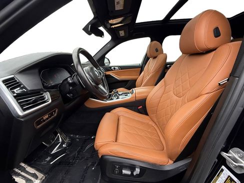 Used 2023 BMW X5 xDrive40i w/ M Sport Package image 9