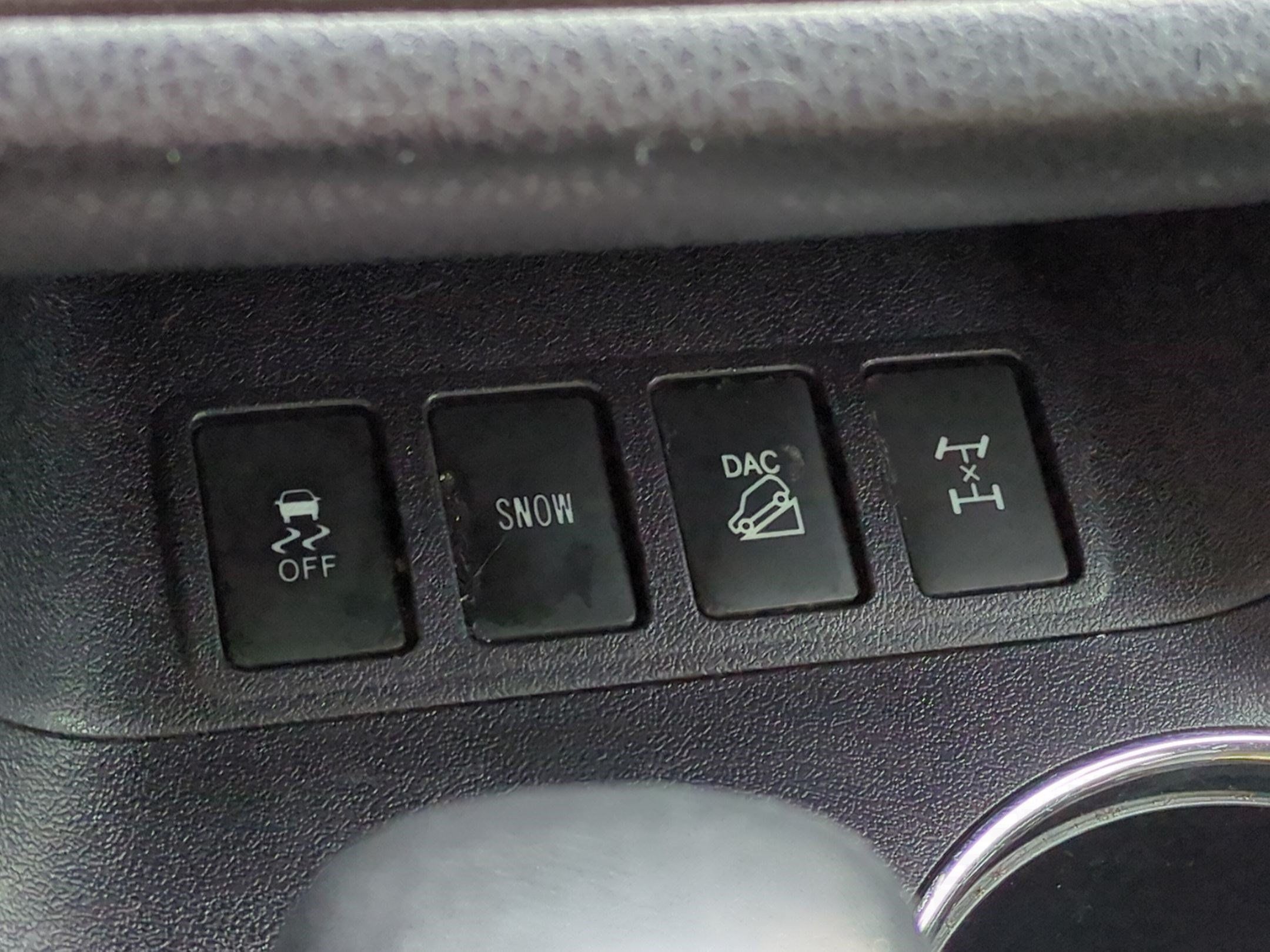 Used 2017 Toyota Highlander Plus AWD/4WD image 28