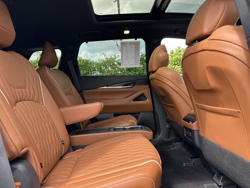 Used 2026 INFINITI QX60 Autograph w/ Dark Cargo Package AWD/4WD image 35