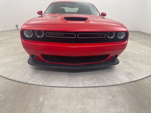 Used 2019 Dodge Challenger R/T RWD image 18