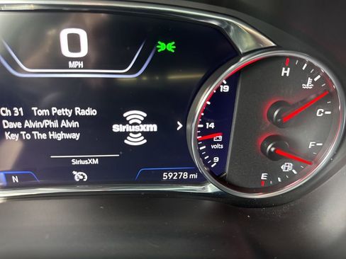 Used 2023 Chevrolet Blazer RS w/ Enhanced Convenience Package image 30