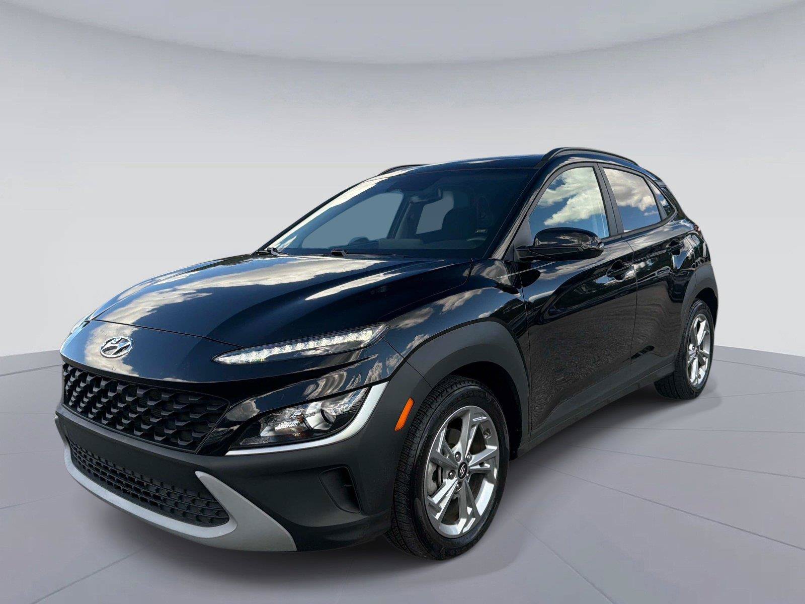 Used 2022 Hyundai Kona SEL w/ Convenience Package FWD image 8