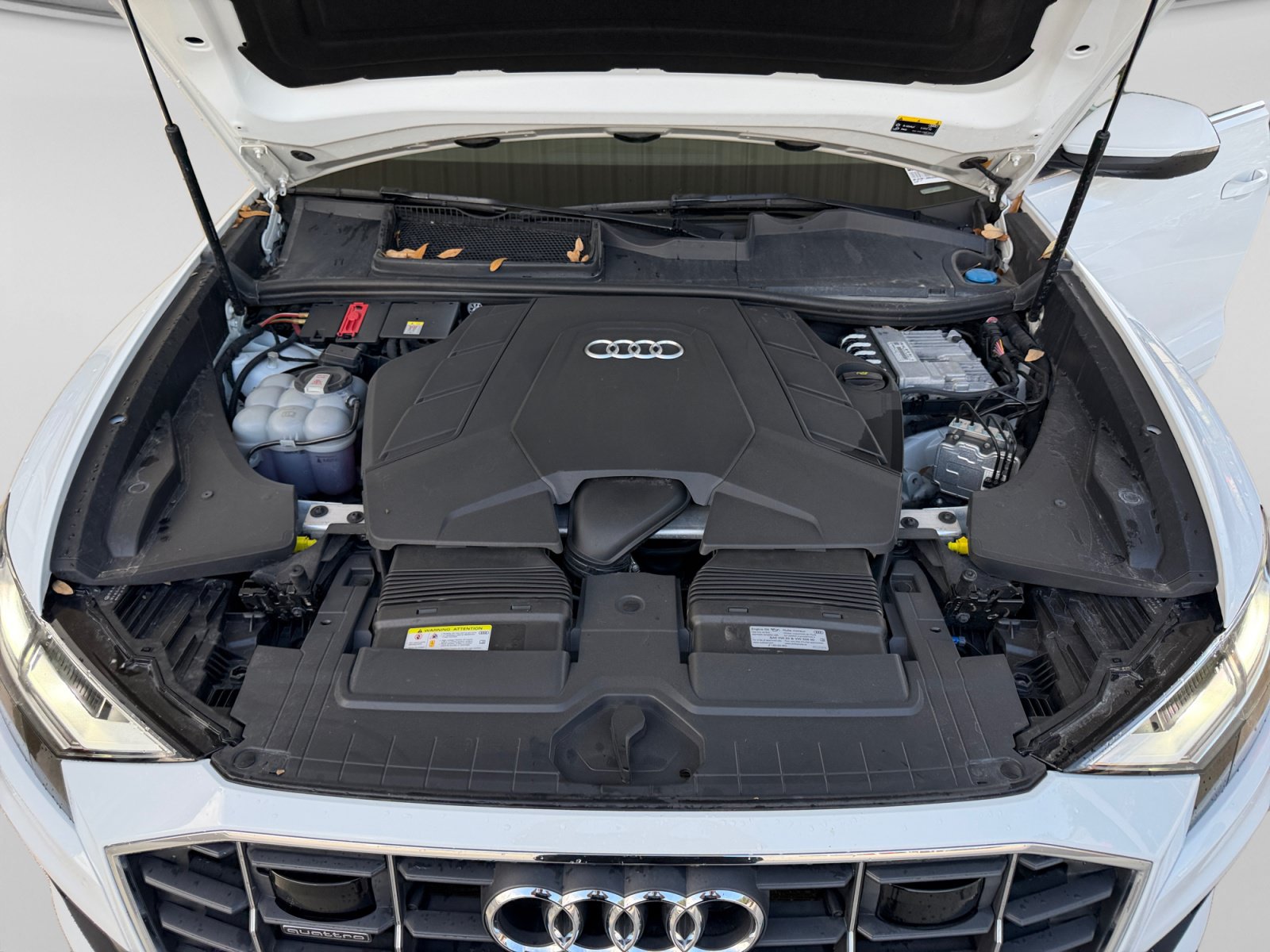 Used 2022 Audi Q8 Premium Plus AWD/4WD image 19