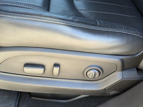 Used 2014 Buick Enclave Premium w/ Trailering Provision Package image 22