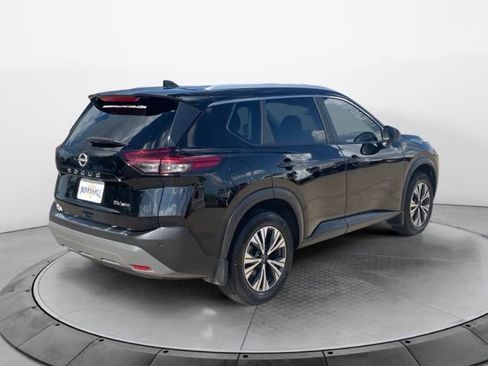 Used 2023 Nissan Rogue SV w/ SV Premium B Package AWD/4WD image 3