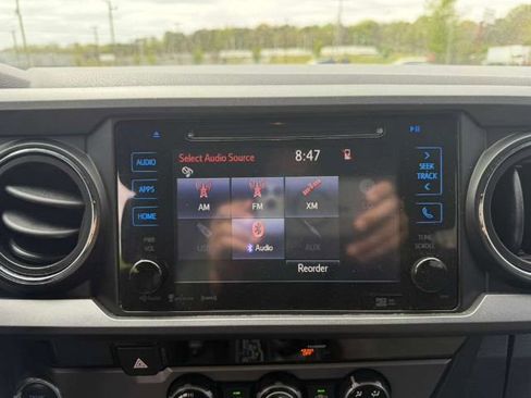 Used 2016 Toyota Tacoma TRD Sport w/ Towing Package image 15