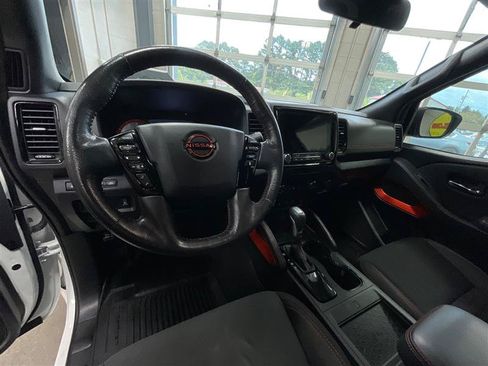 Used 2022 Nissan Frontier Pro-X RWD image 13