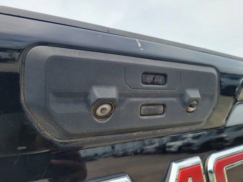Used 2022 GMC Sierra 2500 SLT AWD/4WD image 6