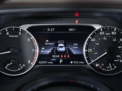 Used 2021 Nissan Rogue SL w/ Premium Package image 15