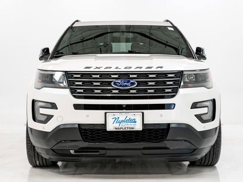 Used 2017 Ford Explorer Sport w/ Equipment Group 401A image 4
