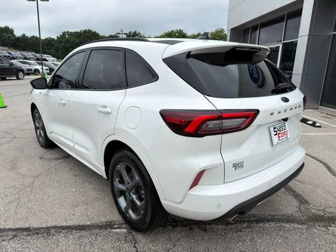 Used 2024 Ford Escape ST-Line w/ Tech Pack #1 FWD image 5