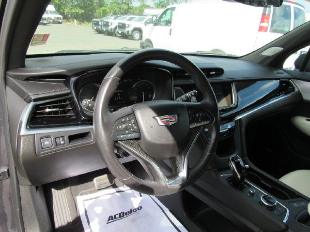 Used 2023 Cadillac XT6 Sport AWD/4WD image 13