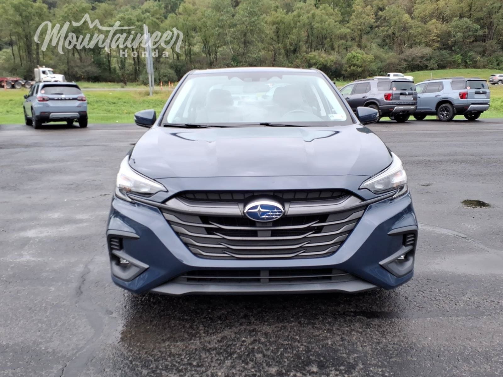 Used 2024 Subaru Legacy Premium AWD/4WD image 2
