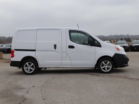 Used 2020 Nissan NV200 S image 8