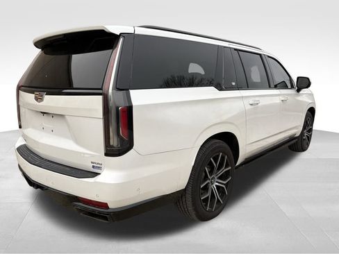 Used 2021 Cadillac Escalade ESV Sport w/ Driver Assist Tech Package image 5