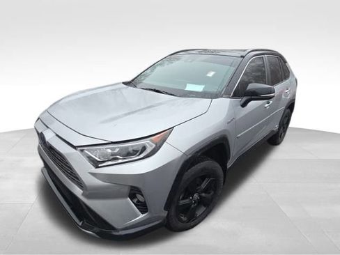 Used 2021 Toyota RAV4 XSE image 2