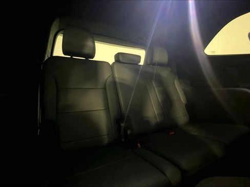 Used 2025 Buick Enclave Sport Touring image 24