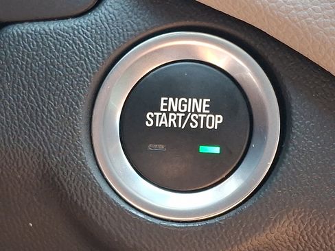 Used 2022 Chevrolet Equinox LS AWD/4WD image 21