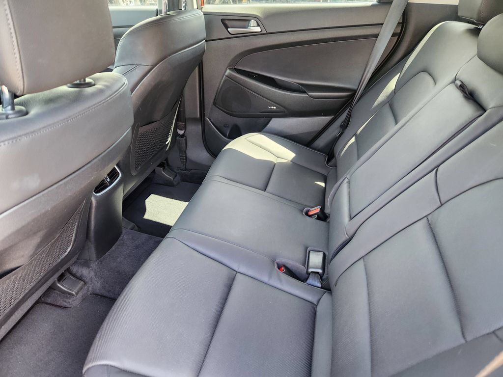 Used 2017 Hyundai Tucson SE Plus w/ Cargo Package AWD/4WD image 10