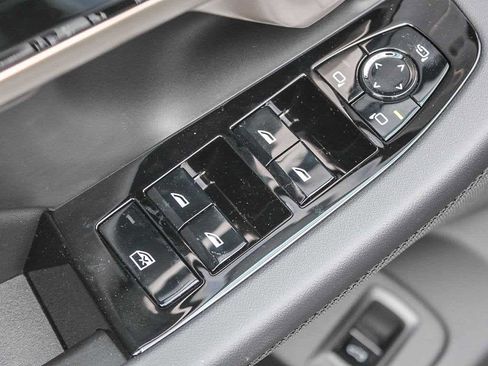 New 2026 BMW 530i w/ M Sport Package RWD image 20