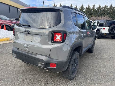 Used 2019 Jeep Renegade Sport image 7