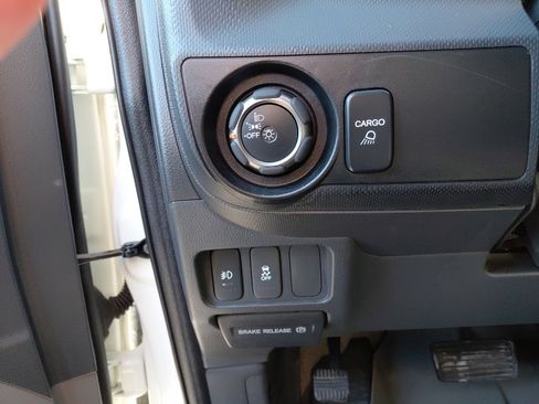 Used 2014 Honda Ridgeline RTL image 19