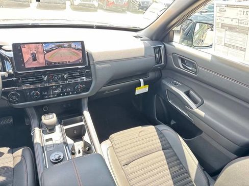 New 2026 Nissan Pathfinder Rock Creek AWD/4WD image 20