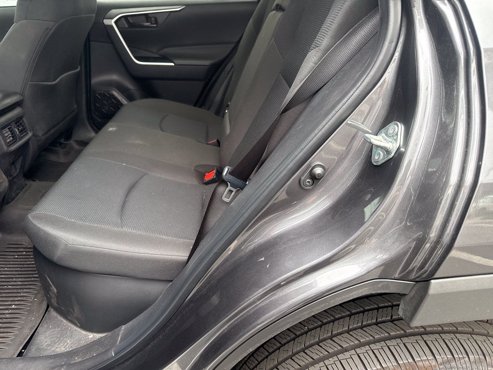 Used 2024 Toyota RAV4 LE AWD/4WD image 10