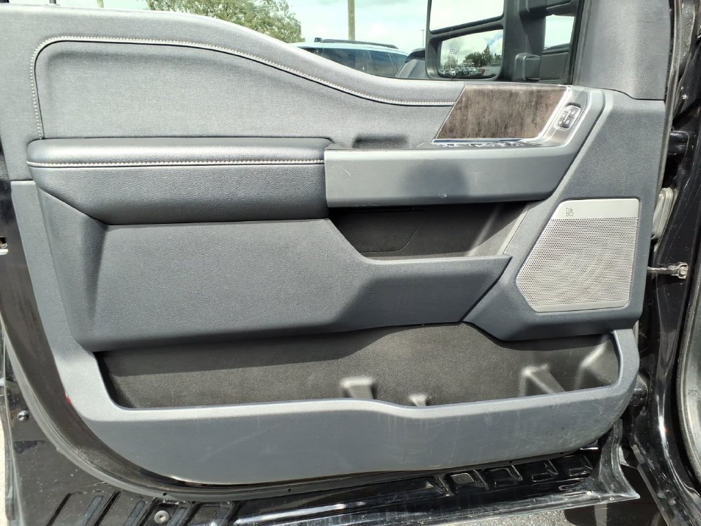 Used 2023 Ford F350 Lariat w/ FX4 Off-Road Package AWD/4WD image 22