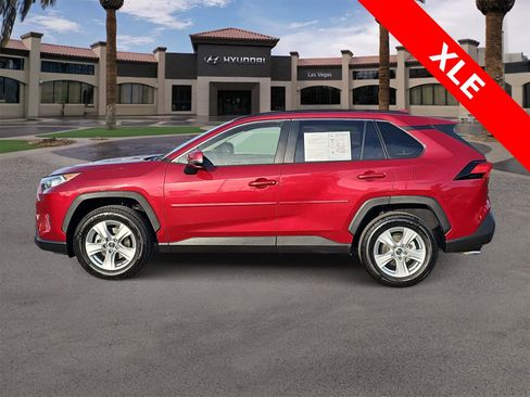 Used 2019 Toyota RAV4 XLE image 5