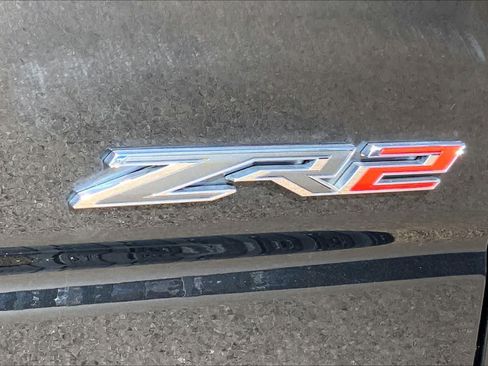 Used 2024 Chevrolet Silverado 1500 ZR2 w/ Technology Package AWD/4WD image 10