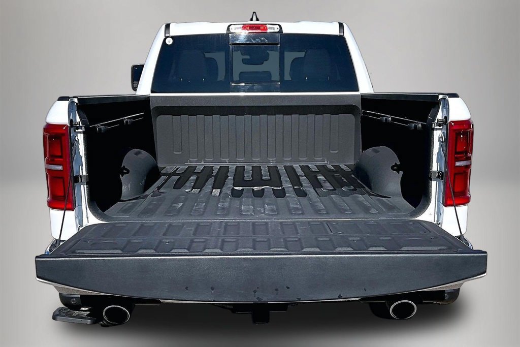 Used 2025 RAM 1500 Limited w/ Off Road Group AWD/4WD image 7