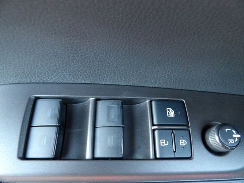 Used 2019 Subaru Outback 2.5i Limited w/ Popular Package #2 image 41