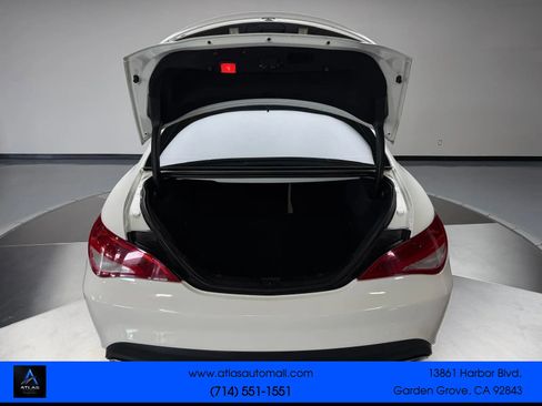 Used 2018 Mercedes-Benz CLA 250 image 12