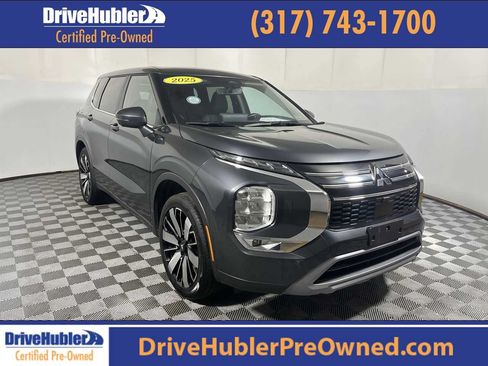 Used 2025 Mitsubishi Outlander SE AWD/4WD image 1