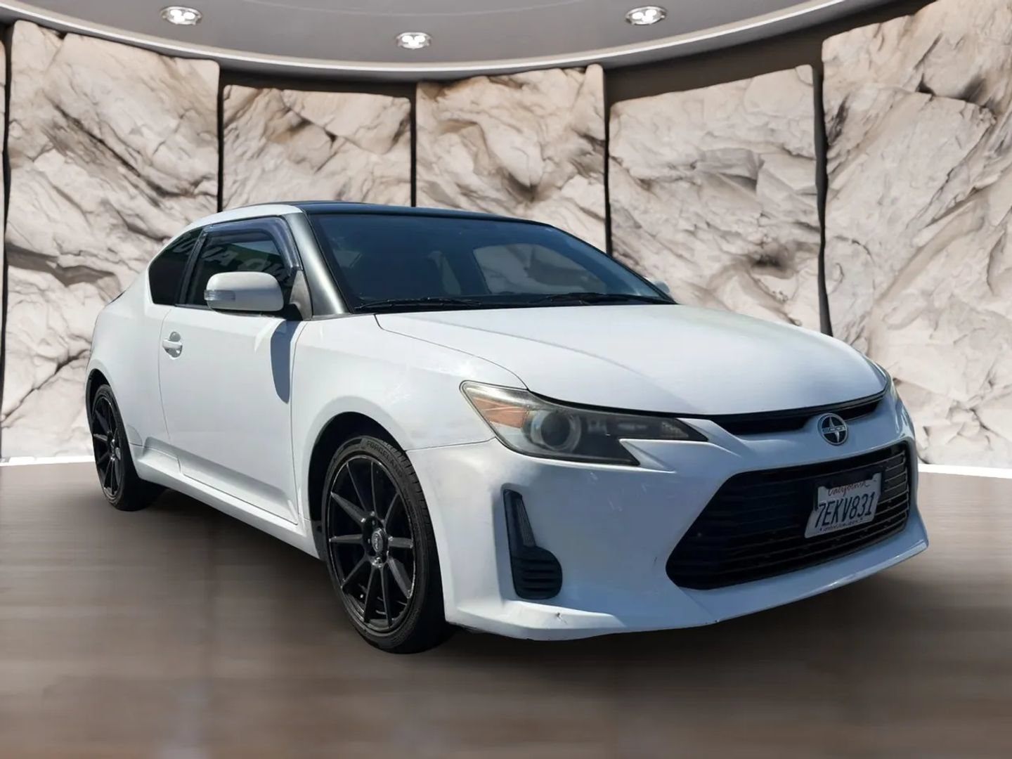 Used 2014 Scion tC FWD image 3