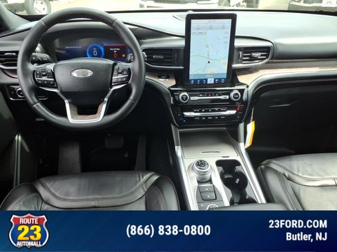 Certified 2023 Ford Explorer Platinum w/ Technology Package AWD/4WD image 12