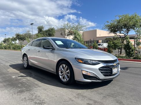 Used 2019 Chevrolet Malibu LT image 17
