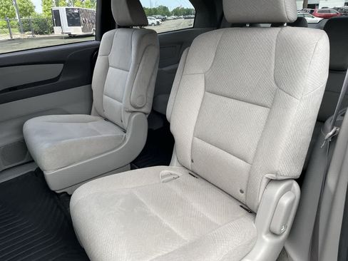 Used 2015 Honda Odyssey LX image 19