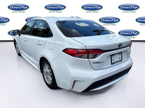 Used 2022 Toyota Corolla LE FWD image 5