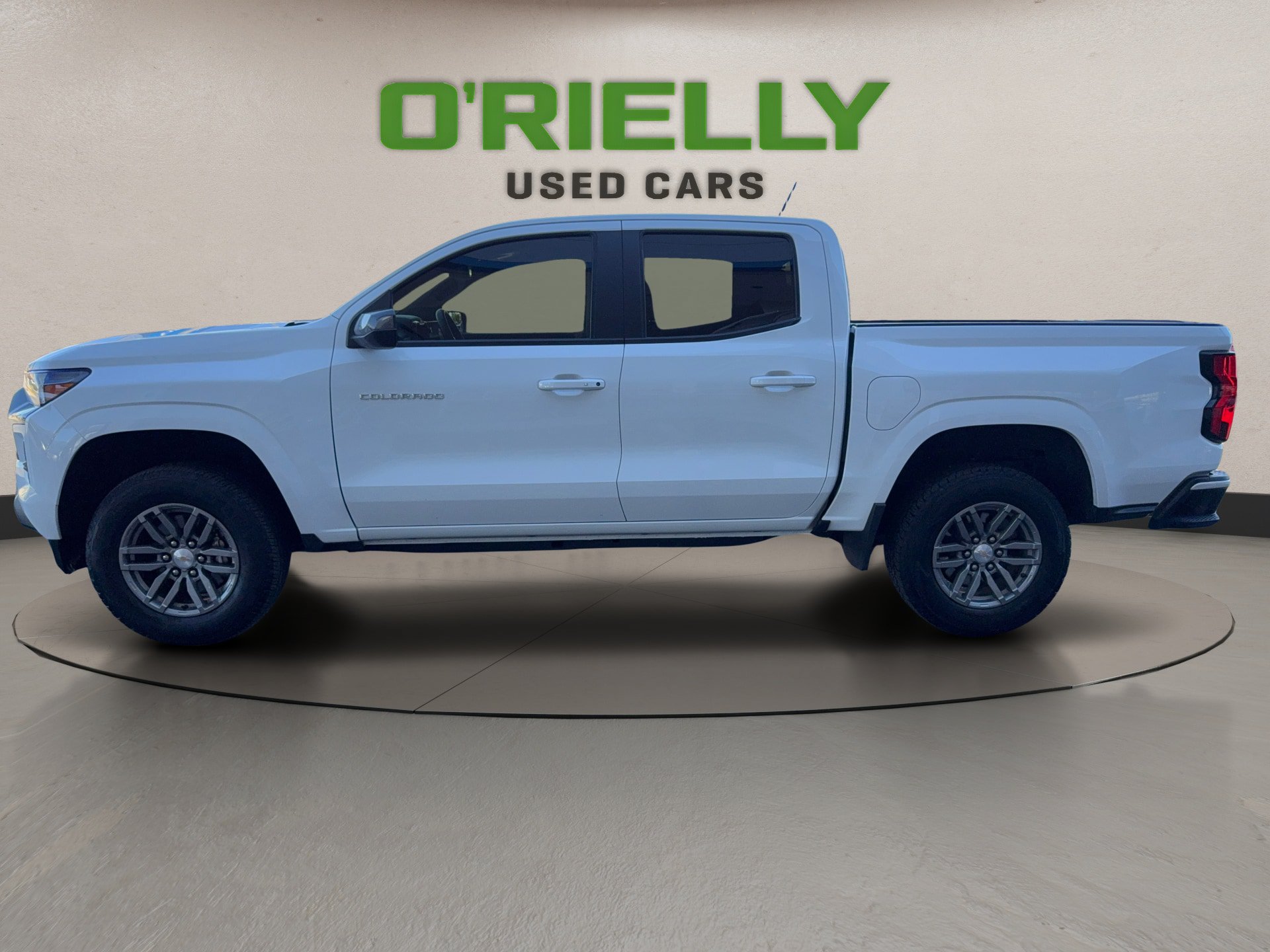 Used 2023 Chevrolet Colorado LT w/ LT Convenience Package II RWD image 3