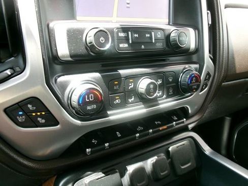 Used 2015 GMC Sierra 1500 SLT w/ Driver Alert Package AWD/4WD image 14