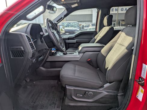 Used 2018 Ford F150 XLT w/ Equipment Group 302A Luxury AWD/4WD image 18