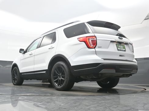 Used 2019 Ford Explorer XLT w/ Equipment Group 201A image 29