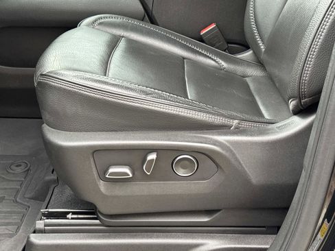 Used 2021 GMC Yukon XL Denali w/ Denali Ultimate Package image 22